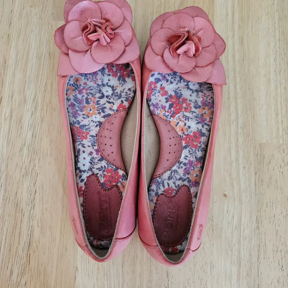 Born Julianne Coral Pink Leather Floral Rosette Ballet Flats Sz 6